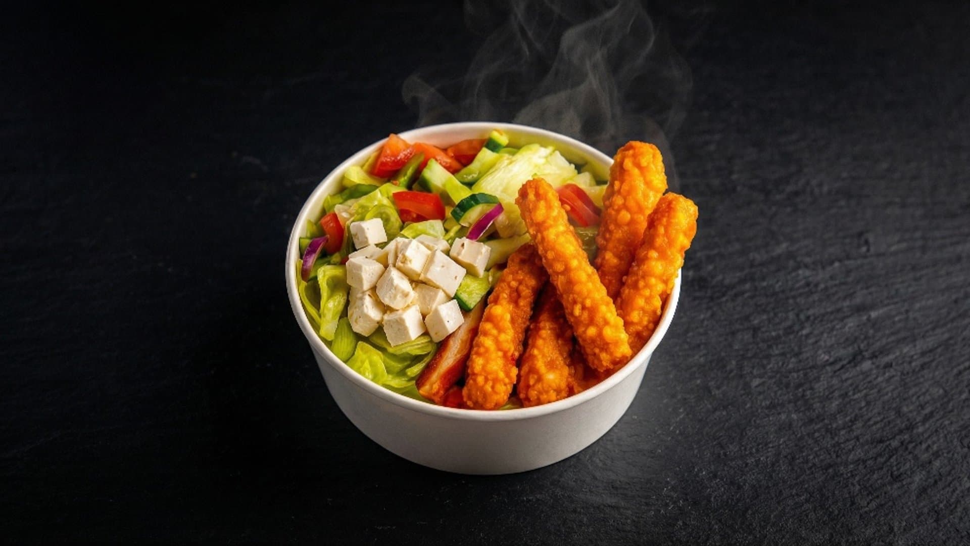 Krõbeda kana salat fetaga